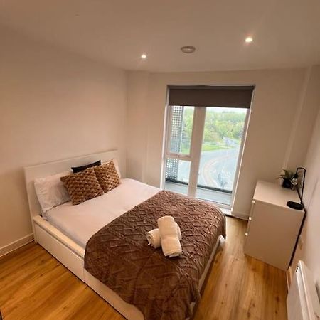 2 Bed Corner Apartment With Gym Manchester Eksteriør billede