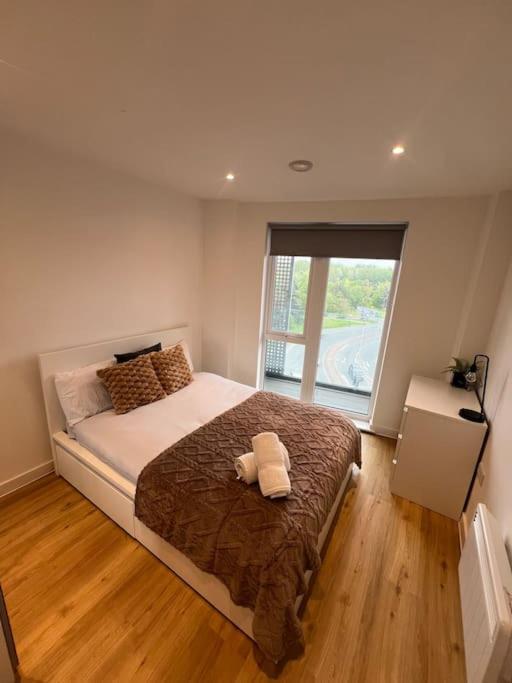 2 Bed Corner Apartment With Gym Manchester Eksteriør billede