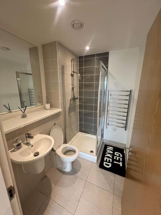 2 Bed Corner Apartment With Gym Manchester Eksteriør billede